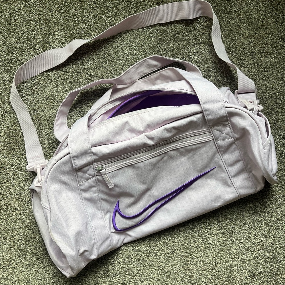 Nike Lavender and Purple Sports Duffle Bag